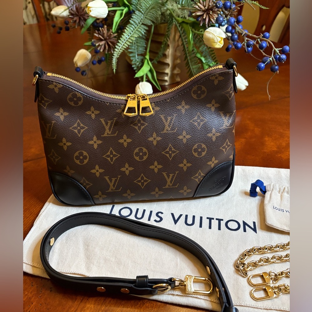 Beautiful Louis Vuitton Boulogne Monogram Bag!